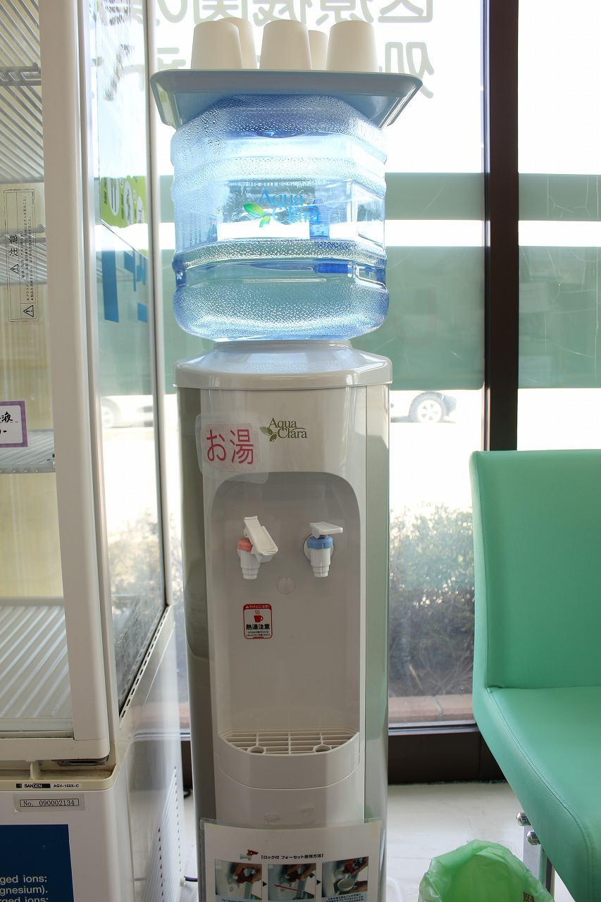 しらゆり調剤薬局　ウォーターサーバー